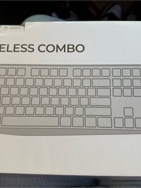 Wireless Keyboard Combo - White